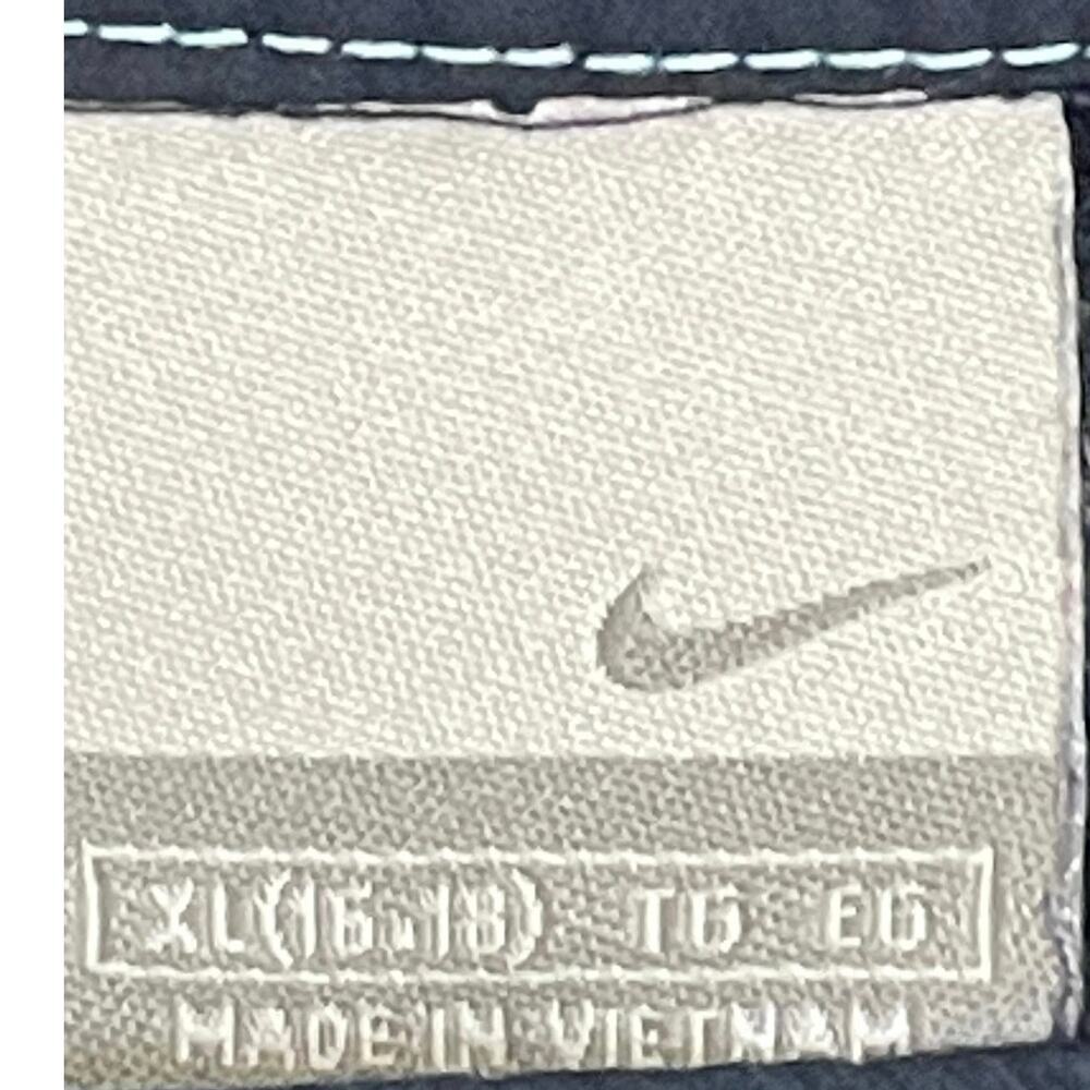Nike Dark Blue Women's Athletic Shorts - Picture 6 of 6